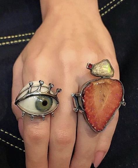 @mariahroveryjewelry Smaragd Ring, Dope Jewelry, Estilo Punk, Funky Jewelry, Mode Inspo, Diy Schmuck, Jewelry Inspo, Rings Simple, Dream Jewelry