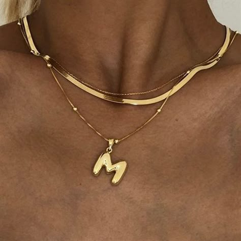 Bubble Letter Necklace, Personalized Gold Necklace, Bubble Letter, Custom Initial Necklace, Jewelry Aesthetic, Jewelry Accessories Ideas, Dope Jewelry, Stacked Jewelry, Jewelry Lookbook