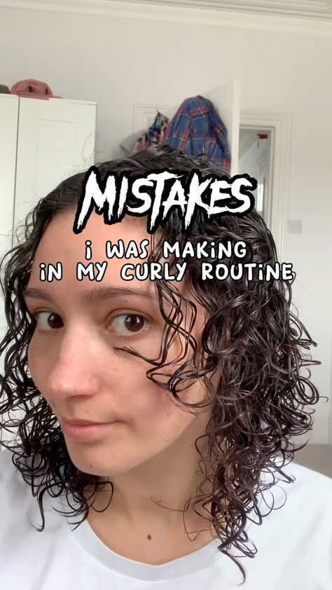 ⭐️Check out my highlights for more tips! Okay, maybe this is a bit dramatic 😂 but sometimes even some subtle changes to your routine can … | Instagram How To Make Curly Hair Look Longer, Short Curly Hair Sleeping Tips, Refreshing Curly Hair Next Day, How To Style The Front Of Curly Hair, Curly Cut Short Hair, Curly Hair Routine For Short Hair, Fine Curly Hair Routine, Short Wavy Hair Routine, Fine Wavy Hair Routine