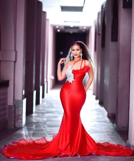 tanzanian-socialite-best-dressed-african-stars-2019-hamisa-mobetto White Prom Dress Mermaid, Black Mermaid Prom Dress, Satin Mermaid Wedding Dress, Prom Dress With Train, Maid Of Honour Dresses, Plus Size Prom, Wedding Reception Dress, Black Prom Dress, Beauty Dress