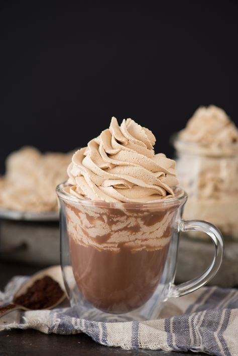 3 ingredient coffee whipped cream - there are so many uses for this - cakes, cupcakes, fruit! Now you can have your coffee and eat it too! #coffeewhippedcream #flavoredwhippedcream #whippedcream Coffee Whipped Cream Recipe, Flavored Whipped Cream, Chocolate Covered Coffee Beans, Stabilized Whipped Cream, Chocolate Whipped Cream, Making Whipped Cream, Recipes With Whipping Cream, Coffee Cookies, Coffee Cream