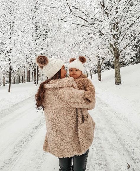 Snow Baby Pictures, Winter Family Photoshoot, Dear Teacher, Winter Family Photos, Baby In Snow, Snow Pictures, Winter Family, Foto Baby, Mommy Daughter