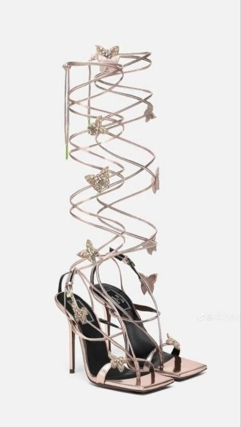 Versace Butterfly Heels, Hills Shoes, Shoes Heels Prom, Versace Heels, Champagne Heels, Butterfly Heels, Shoes Fashion Photography, Fancy Heels, Fashion Shoes Heels