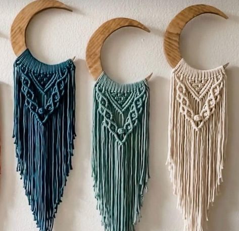 Moon Macrame Wall Hangings, Witchy Macrame, Moon Macrame, Dreamcatcher Macrame, Wooden Moon, Art Macramé, Moon Wall Hanging, Moon Made, Macrame Wall Hangings