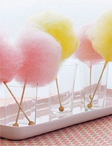 Cotton Candy Puffs. Marth Stewart...kids bday party ideas Snacky Foods, Candy Fairy, Rock Candy Sticks, Shower Prizes, Candy Clouds, Handmade Charlotte, Fairy Floss, Candy Sticks, Candy Floss