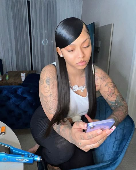 Side Shaved Hair, Side Shaved, Frontal Wig Hairstyles, Black Ponytail Hairstyles, Beauty Hairstyles, Quick Weave Hairstyles, Dyed Hair Inspiration, Pretty Braided Hairstyles, Inspo Pics