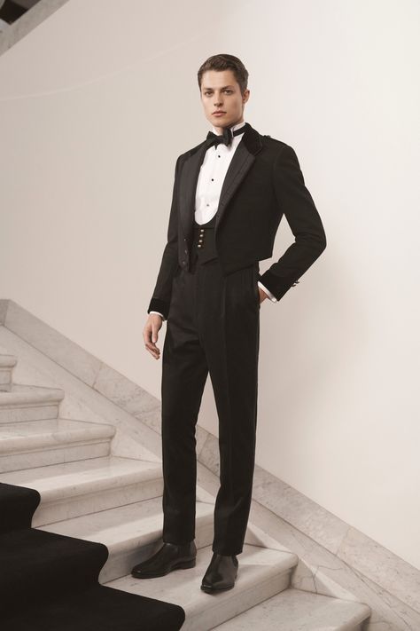 Ralph Lauren Fall 2020, Hollywood Suits, Prom Men, Evening Suit, Ralph Lauren Fall, Ralph Lauren Menswear, Big Men Fashion, Hollywood Men, Prom Suits