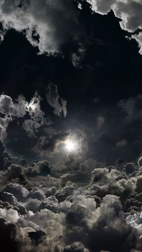 #aesthetic #wallpaper #Night #sky #clouds #darkness #moon #moonlight Spring Phone Wallpaper, Wallpaper Sky, Iphone Wallpaper Sky, Dark Clouds, The Night Sky, Sky Aesthetic, Dark Wallpaper, Black Wallpaper, The Clouds