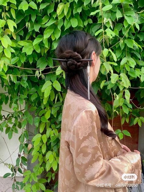 Vietnamese Hairstyles, Hair References, Chinese Aesthetic, Hair Reference, Tea Ceremony, Gorgeous Hair, Hair Inspo, Easy Hairstyles, Makeup Looks