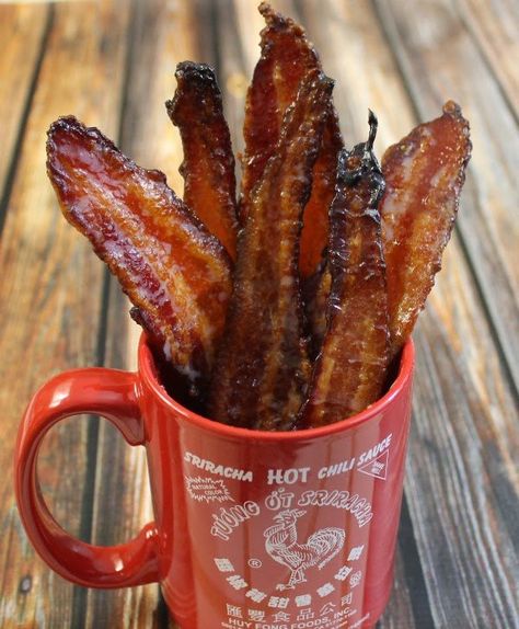 Sriracha-Candied Bacon Bacon Dessert Recipes, Sriracha Bacon, Cowboy Cooking, Candied Bacon Recipe, Bacon Wrapped Appetizers, Bacon Day, Bacon Recipe, Best Bacon, Candied Bacon