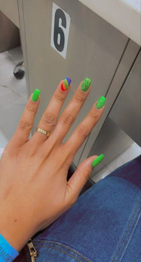 St Patrick’s Day Nails Rainbow, Green And Rainbow Nails, Green Rainbow Nails, Rainbow St Patricks Day Nails, Saint Pattys Day Nails, Saint Patrick’s Day Nails, March Nails Ideas St. Patrick's Day, St Patrick Nails, Patty Nails