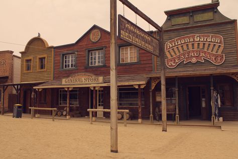 Wild West Architecture, Western Saloon Aesthetic, Western Buildings, Theme Park Planning, Western Architecture, Calico Ghost Town, Cowboy Town, Old Western Towns, Western Games