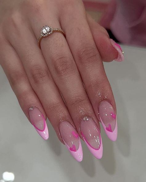 nailsbyzairaa Pink Girly Nails, Valentines Nails Pink, Business Competition, Kylie Nails, Pink Tip Nails, Manicured Nails, Booming Business, Golden Nails, With Nails