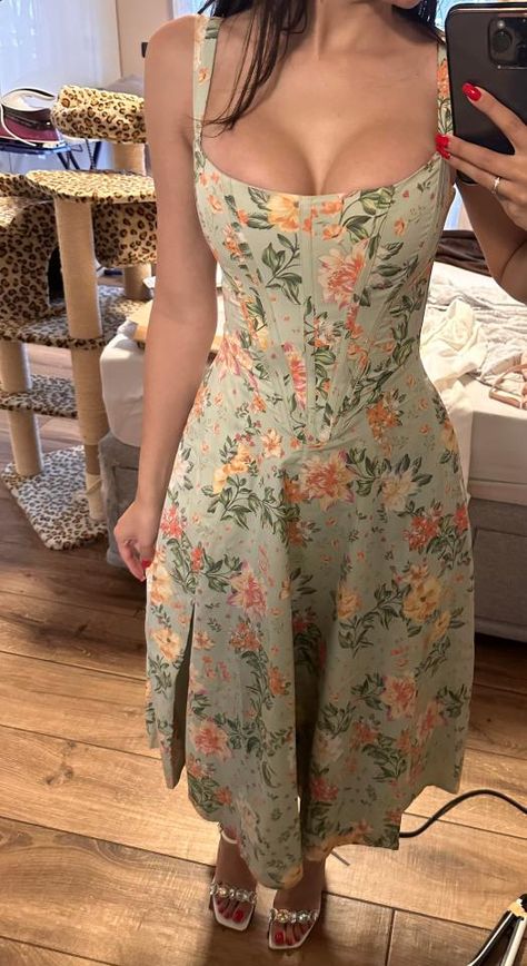 A WEDDING attendee has revealed her stylish frock, but some say it’s a bit much for the occasion. Some critics went as far as to say that the beauty should cover up her cleavage for the celebration. The Redditor who goes by the username “justforthefunzeys” shared a picture of her dress in a post on […] Outfits For Girls With Big Chest, Summer Corset Dress, How To Cover Cleavage On A Dress, Corset Frock, Cleavage Wedding Dress, Cleavage Dresses, Corset Dress Outfit, Wedding Attendee Dress, Corset Outfit