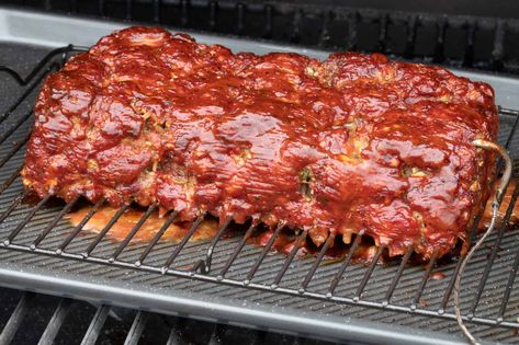 Meatloaf With Bbq Sauce, Smoked Meatloaf Recipe, Smoked Meatloaf, Franklin Bbq, Classic Meatloaf, Turkey Meatloaf, Best Meatloaf, Smoked Cooking, Smoked Turkey