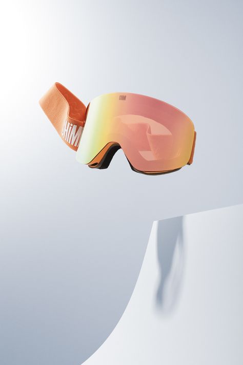 Chimi Ski Goggles on Behance Goggles Photography, Goggles Product Photography, Xr Design, Snow Goggles Aesthetic, Ski Glasses, Ski Helmet And Goggles, Smith Ski Goggles, Adventure Essentials, Glasses Brands