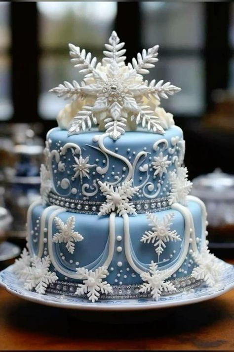 Winter Cake Ideas Birthday, December Birthday Cakes, Winter Themed Cakes, Amazing Cakes Birthday, Snow Cake Winter, Winter Cakes Birthday, Winter Cake Designs, New Years Cakes, Winter Wonderland Cakes