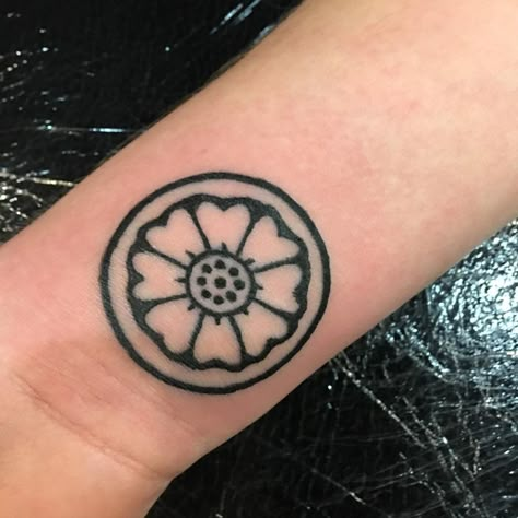 Avatar The Last Airbender White Lotus, Lotus Flower Tattoo Avatar, Atla Blue Spirit Tattoo, Avatar The Last Airbender Spirits, White Lotus Tile Tattoo Avatar, Avatar Lotus Tattoo, Avatar White Lotus Tattoo, Lotus Tile Tattoo Avatar, Matching Avatar Tattoos