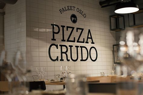 Pizza Crudo - Metric (en) Pizza Restaurant Design Interior Ideas, Italian Restaurant Interior Design, Italian Restaurant Design, Italian Restaurant Interior, Italian Restaurant Decor, Pizza Project, Pizzeria Design, Pizza Food Truck, Small Restaurant Design