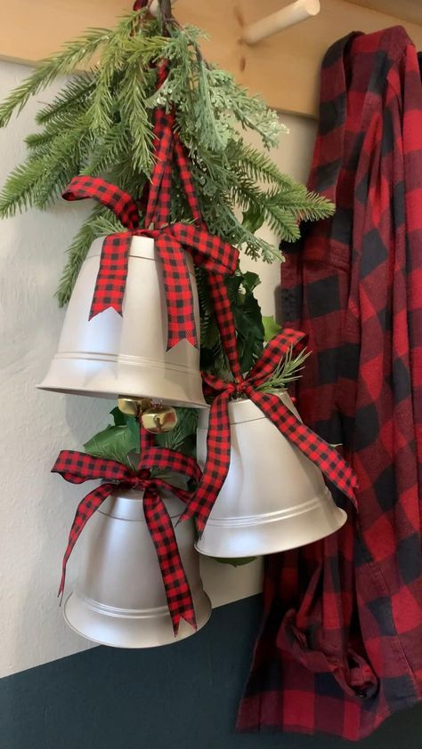 Diy Bell Christmas Ornament, Rustic Christmas Decor Ideas Outdoor, Rustic Christmas Outdoor Decorating, Diy Christmas Bells Outdoor, Bell Ornaments Christmas Diy, Diy Bells Christmas, Diy Christmas Bells Decorations, Galvanized Christmas Decor, Dollar Store Christmas Crafts Diy