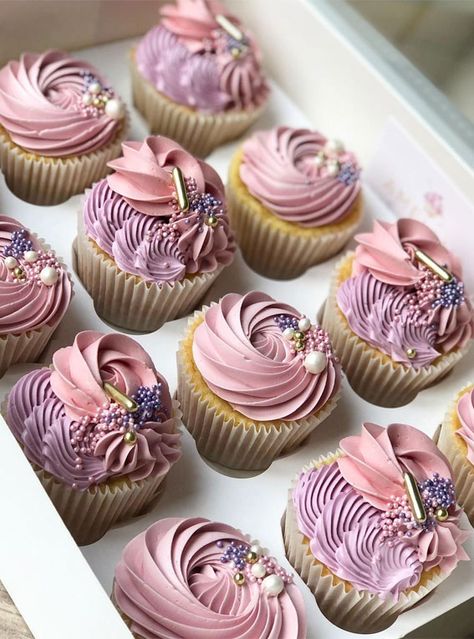 Sweet Treat Cupcake Ideas For Any Celebration : Lavender and Soft Pink Swirl Buttercream Cupcakes Creative Cupcake Recipes, Elegant Cupcakes, Cupcake Decorating Tips, Fancy Cupcakes, Delicious Cupcakes, Cupcake Cake Designs, Buttercream Cupcakes, Cake Decorating Piping, Cake Decorating Frosting