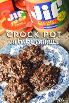 Crock Pot No Bake Cookies: Are you looking for a fool-proof no bake cookie recipe but you are tired of standing at the stove stirring the pot? Our Crock Pot No Bake Cookies are also stir free! Throw the ingredients in as directed, and let your slow cooker do the prep! Then scoop out your cookies like usual and you have the perfect on-the-go sweet treat all summer long! No Bake Cookie Recipe, Crockpot Desserts, No Bake Cookie, Crockpot Candy, Pot Cookies, Crock Pot Food, Crock Pot Desserts, Slow Cooker Desserts, Baking Recipes Cookies