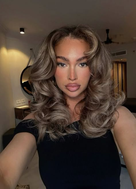 Good Hair Color For Tan Skin, Blonde Hair Turned Brown, Dark Brown And Honey Blonde Hair, Cool Brown Curly Hair, Dyed Hair On Black Hair, Ash Brown Hair On Tan Skin, Hair Colors Olive Skin Tone, Fall Hair Inspo 2024, Dark Blonde Hair Black Women