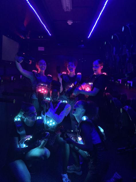 Laser Tag Aesthetic Friends, Laser Tag Aesthetic, Arcade Aesthetic, Laser Tag Birthday, Artsy Photos, Laser Tag, Cute Friend Pictures, Summer Goals, Summer Plans