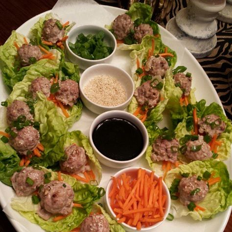 Ginger Turkey Meatballs on Butter Lettuce Leaves {All-time Favorite! Put these on your menu this week! } Ingredients 1 lb. Lean ground turkey, 1/2 cup finely chopped almonds, 3 egg whites, 2 cloves garlic minced, 1/4 tsp ground ginger, 1 tsp rice... Ginger Turkey Meatballs, Butter Lettuce, Liquid Aminos, Shredded Carrots, Lettuce Cups, Turkey Dishes, Clean Food Crush, Food Crush, Lettuce Leaves