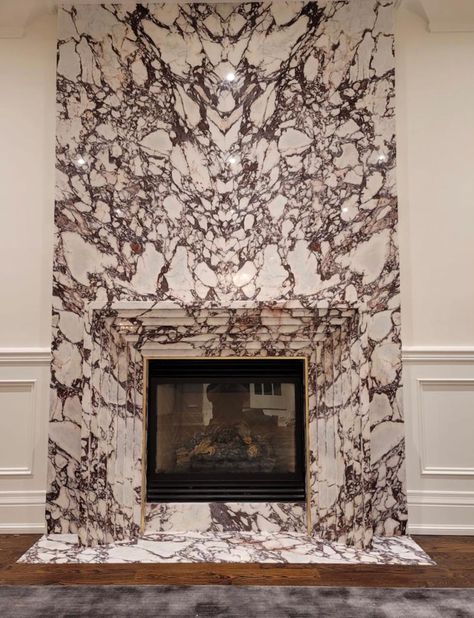 Modern Fireplace Mantels, Luxury Fireplace, Fireplace Modern, Living Room Marble, Calacatta Viola Marble, Viola Marble, Marble Trend, Marble Fireplace Mantel, Fireplace Frame