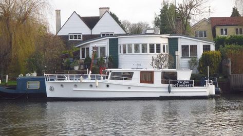 Boats for sale UK, boats for sale, used boat sales, House Boats For Sale Classic Cruiser Houseboat and Mooring - Apollo Duck Houseboats For Sale, House Boats For Sale, Reading Berkshire, House Boats, Used Boats, Houseboat, Boats For Sale, House Boat, Boats