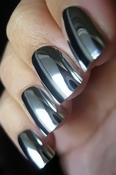 Mirror Nail Polish, Metallic Nails Design, Silver Nail Polish, Chrome Nail Polish, Nagel Design, Mirror Nails, Silver Nail, Metallic Nails, Nail Swag