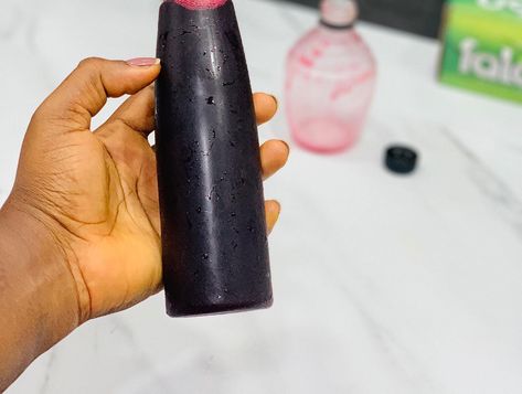 Zobo drink is really an underrated drink. It is so healthy and therapeutic. If we all knew how healthy Zobo is, we will substitute Alcohol, coke, Fanta and other soft drinks at parties for zobo. Zobo is Rich in Vitamin and Minerals Zobo is Very essential for a healthy Immune System Zobo Supports your digestive Health I make the Best natural fruity Zobo you’ve ever had!!! Ask Around😌 I am also available if you want it served at Your Parties. Send a Dm to place your order today. #thursd... Orbitz Drink, Sobolo Drink Ingredients, Zobo Drink, How To Make Zobo Drink, Zobo Drink Packaging, Ouzo Drinks, Drinks Design, Soft Drinks, Digestive Health