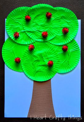 Cupcake Liner Apple Tree Craft. You could also use white liners, "dyed" with food coloring to create a fall tree. Paper Plate Tree, Apple Tree Craft, Tree Unit, Farm Mural, Apple Week, Cupcake Liner Crafts, Thanksgiving Activities Preschool, Recycling Activities, Alphabet Centers