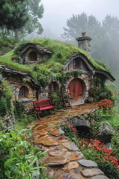 Bedford England, Hobbit Homes, Fairytale Houses, Casa Hobbit, Fantasy Cottage, Underground House, Storybook House, Hobbit Houses, House Lifestyle