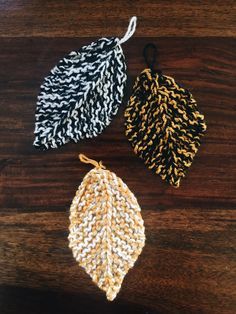 Knit Leaves Free Pattern, Knit Leaf Pattern Free, Knitted Leaves Free Pattern, Knitting Leaves, Knit Garland, Knitted Garland, Knitted Leaves, Knit Leaves, Diy Leaf Garland