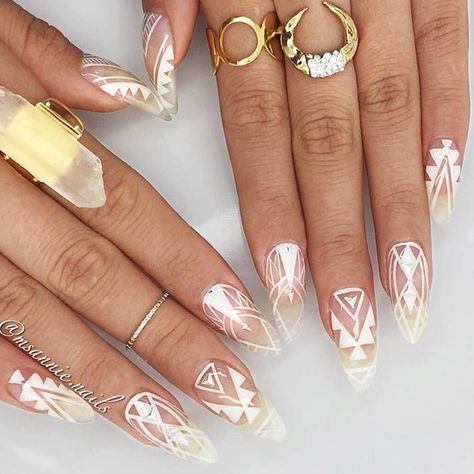 Festival Nails: Best Ideas For Music Weekends ★ See more: https://naildesignsjournal.com/festival-nails-ideas/ #nails Music Festival Nails, Coachella Nails, Rave Nails, Festival Makeup Rave, Festival Makeup Glitter, Different Nail Designs, Blue Merle, Festival Nails, Nail Art Inspiration