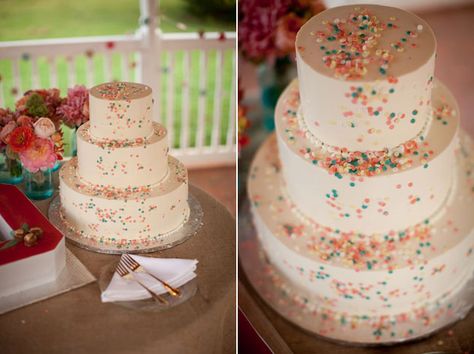 Wedding Cake Funfetti, Cake Funfetti, Cake Dessert Table, Confetti Cake, Wedding Sweets, Sprinkle Cake, Easy Cupcakes, Funfetti Cake, Rainbow Wedding