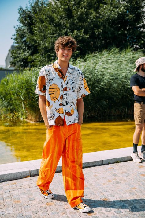 The Best Street Style at the Milan Spring 2023 Menswear Shows | Vogue European Summer Outfits Men, Men Vest Outfits, Mens Festival Fashion, Milan Fashion Week Men, Eclectic Outfits, Festival Outfits Men, European Summer Outfits, Men Street Fashion, Orange Outfit