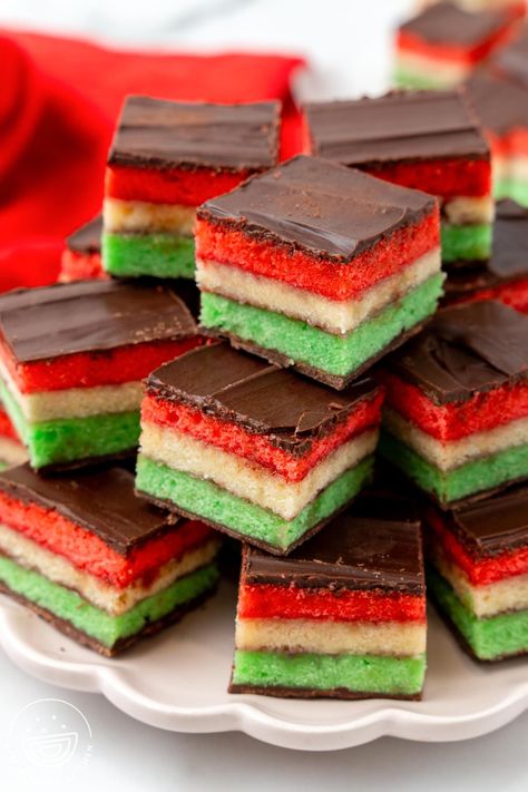 Italian Rainbow Cookies Rainbow Cookies Recipe, Festive Cookie Recipes, Italian Rainbow Cookies, Italian Almond Cookies, Thanksgiving Pumpkin Pie, Bite Size Cookies, Almond Cake Recipe, Cookie Platter, Caramel Apple Cheesecake