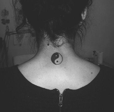 Tattoo Yin Yang, About Tattoo, Tattoo Cover-up, Dream Tattoos, Curly Bob Hairstyles, Cover Up Tattoos, Dope Tattoos, Ying Yang, Beautiful Tattoos