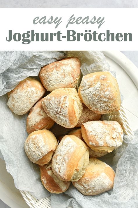 Joghurtbrötchen "easy peasy". Ohne Aufwand. - mix dich glücklich (Thermomix-Rezepte) Thermomix Recipes, Pampered Chef, Winter Food, Healthy Breakfast Recipes, Homemade Bread, Easy Peasy, Bread Baking, No Bake Desserts, Finger Foods