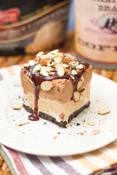 Mocha Mud Pie, Chocolate Pie Pudding, Mud Pie Recipe, Cherry Cake Recipe, Mississippi Mud Pie, Pie Chocolate, Decorate Cupcakes, Mocha Mousse, Ice Cream Pie