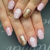 Nails Christmas Short, Christmas Short Nails, Cartoon Character Nails, Nails With Gold Glitter, Pink Fake Nails, Holiday Nail Ideas, Christmas Press On Nails, Character Nails, Nails With Gold