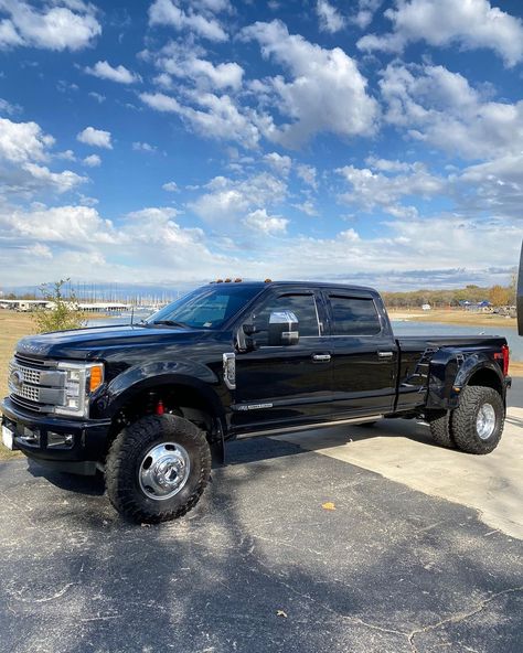 Ford F Series Trucks, Hotshot Trucking, Lifted Dually, Ford Dually, Ford Bronco Truck, F350 Dually, Trucks Lifted, Bronco Truck, Trucks Lifted Diesel