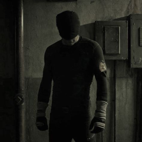 Daredevil Season 1 Episode 2 Matt Murdock Black Mask Charlie Cox aesthetic icon Daredevil Widget, Matthew Murdock, Rick And Morty Quotes, Daredevil Comic, Daredevil Matt Murdock, Marvel Men, Best Marvel Characters, Frank Castle, Charlie Cox