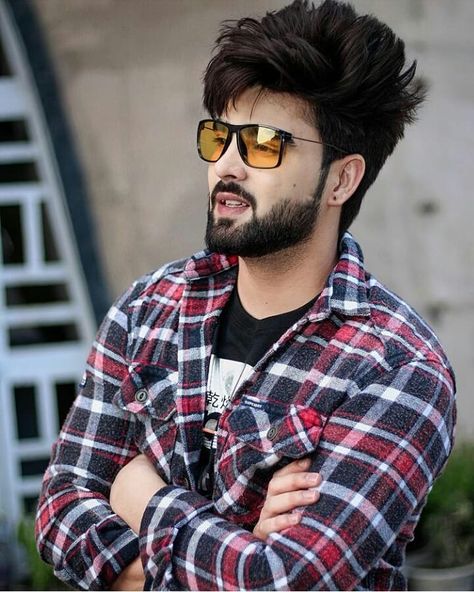 Image may contain: one or more people, beard and sunglasses Inder Chahal, Punjabi Singer, Beard Haircut, Bff Girls, Armpit Fat, Stylish Dp, Army Girlfriend Pictures, Photoshoot Pose, Photoshop Pics