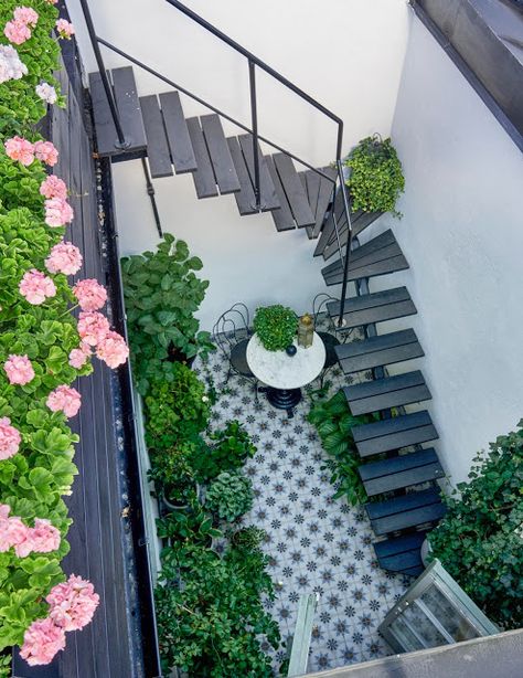 decordemon: Heavenly roof terrace overlooking Stockholm's Old Town Outside Stairs Design, Outside Stairs, Staircase Outdoor, Rooftop Design, Garden Stairs, Exterior Stairs, Casa Country, Interiors Inspiration, House Arch Design