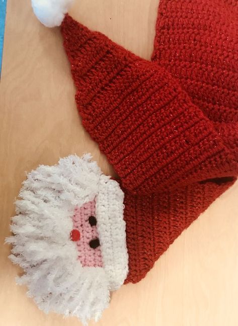 crochet christmas scarves 6 Christmas Crochet Scarf, Christmas Scarf Pattern, Christmas Scarf Crochet, Beginner Scarf, Diy Crochet Scarf, Crochet Muffler, Scarf Crochet Patterns, Santa Scarf, Crochet Patterns Beginner