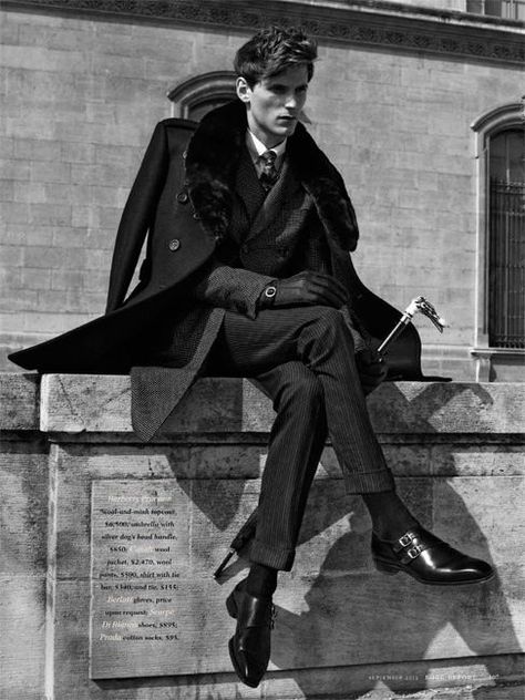 Dark Academia Outfits Men, Dark Academia Aesthetic Outfit, Sean O'pry, Robb Report, Le Male, Dorian Gray, Anne Boleyn, Human Poses Reference, Poses References